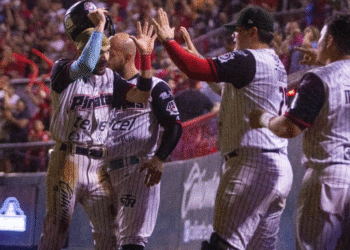 Blanquean Piratas a Guerreros y empatan la serie