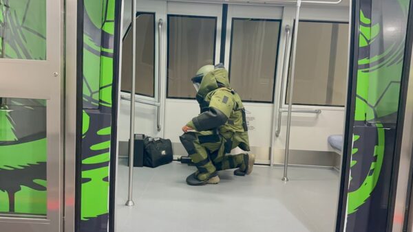 La práctica se desarrolló con el objetivo de revisar el Plan de Emergencia del aeropuerto y detectar áreas de oportunidad para fortalecerlo.