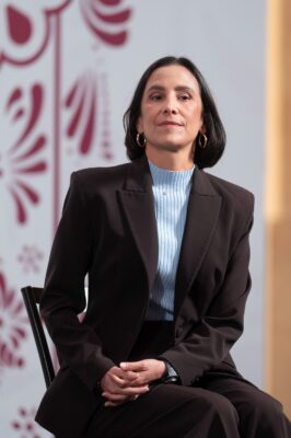 La titular de la Secretaría de Energía, Luz Elena González, destaca que para este proyecto se tiene una inversión estimada de 800 millones de dólares. AMEXI/FOTO/ Presidencia 