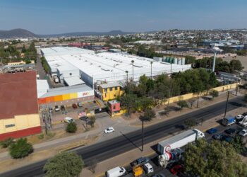 Trabajadores exigen a las empresas Millfoods Company y Grupo Modelo el pago inmediato de salarios caídos por más de 5 millones de pesos.