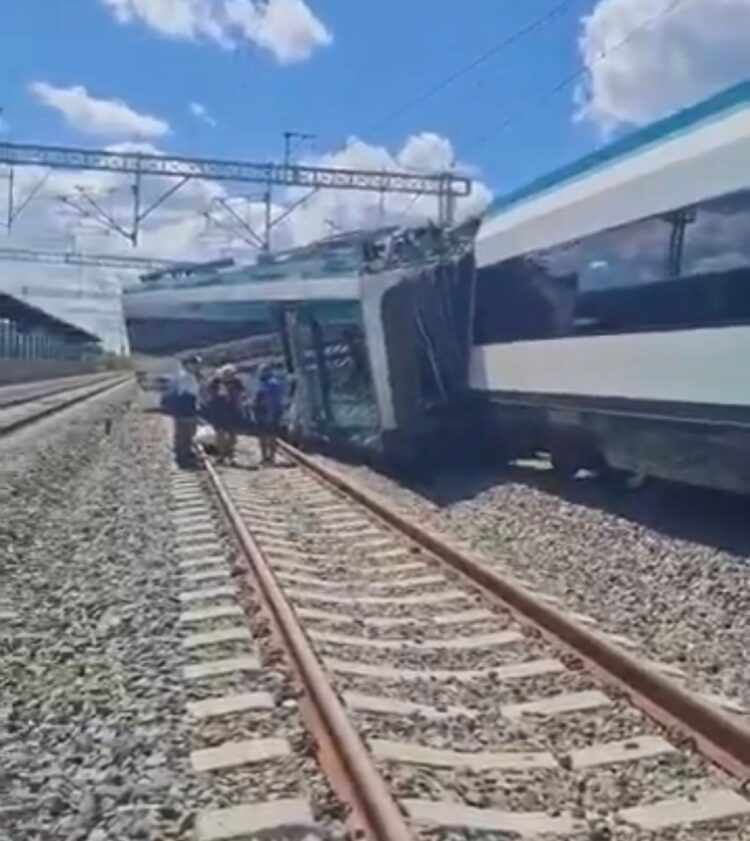 Un vagón del Tren Maya se descarriló en el tramo 3 del recorrido, a la altura de Izamal, generando preocupación sobre la seguridad.