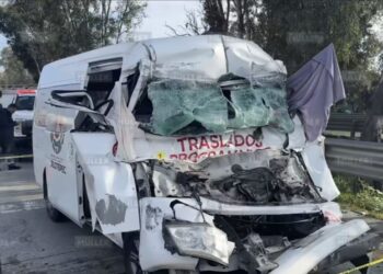 Ambulancia de Jilotepec choca en la México-Querétaro; hay dos muertos