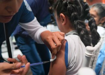 Arranca campaña de Vacunación contra el VPH. AMEXI