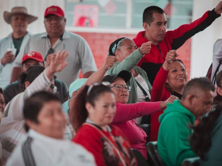 Asamblea de vecinos de Ixtapaluca, Estado de México. AMEXI Foto Cortesía Antorcha Ixtapaluca