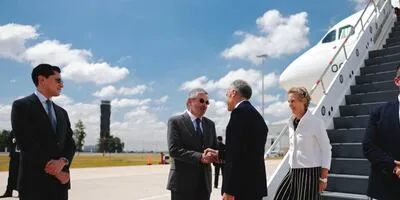 Arriba a México primer ministro de Canadá, Mark Carney, en visita oficial