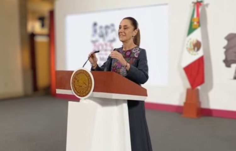 Sheinbaum ofrece apoyo a familiares de fallecidos en explosión de pipa en Iztapalapa