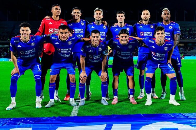 Superlíder Cruz Azul recibe a Gallos Blancos que pretende tener espolones