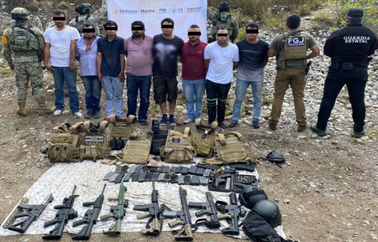 Golpe histórico al crimen: decomisan más de 5 mil armas y casi 400 kilos de fentanilo