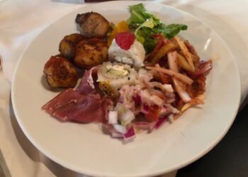 Sal e Brasa. Buffet de Espadas Brasileñas