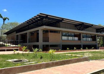 Shakira y la Fundación Pies Descalzos