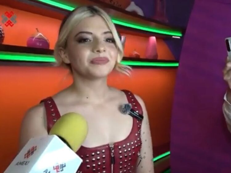 Daniela Parra confía en que pronto verá libre a su padre