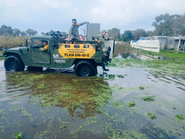 Ejército aplica Plan DN-III-E en Tianguistenco tras desbordamiento del río Mazacalco por las lluvias del 27 y 28 de septiembre.