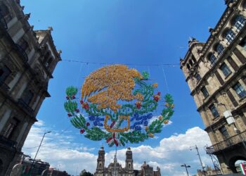 La Secretaría de Gobernación instruyó a los concesionarios de radio y televisión a transmitir en cadena nacional el Grito de Independencia.