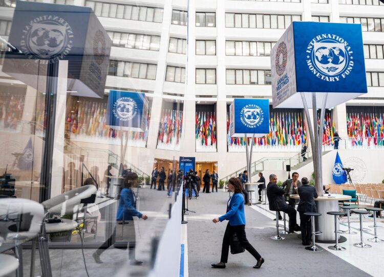 FMI eleva pronósticos de crecimiento de México para 2025 y 2026