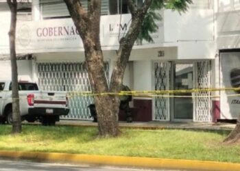 Instituto Nacional de Migración ya investiga caso de granada afuera de su oficina administrativa en Morelia