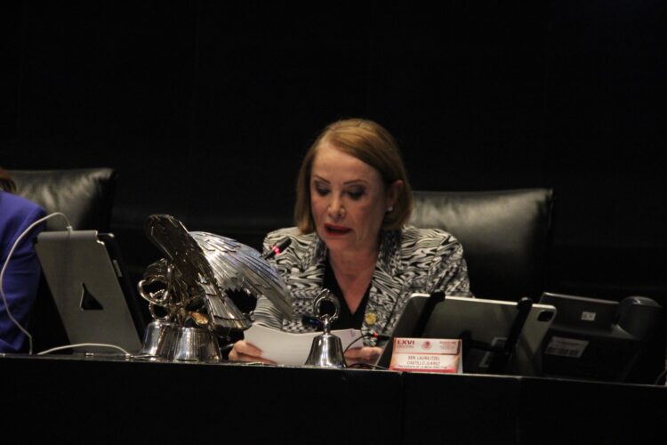 Senado recibe iniciativas de Claudia Sheinbaum sobre amparo y desarrollo científico