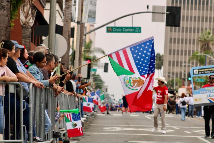 California, 14 sep. Mexicanos celebran Fiestas Patrias en California.
AMEXI/FOTO: Iván Santiago