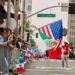 Así los mexicanos en California en el desfile de las Fiestas Patrias