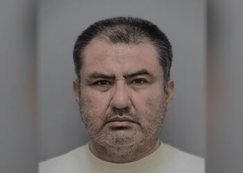 El Departamento de Estado de los Estados Unidos también implicó a cinco cómplices por red criminal y explotación infantil.