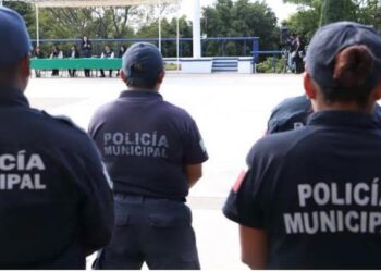 Policías