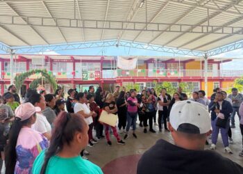 En Breves de los estados. Protesta contra encubrimiento de abuso, en Ecatepec. AMEXI