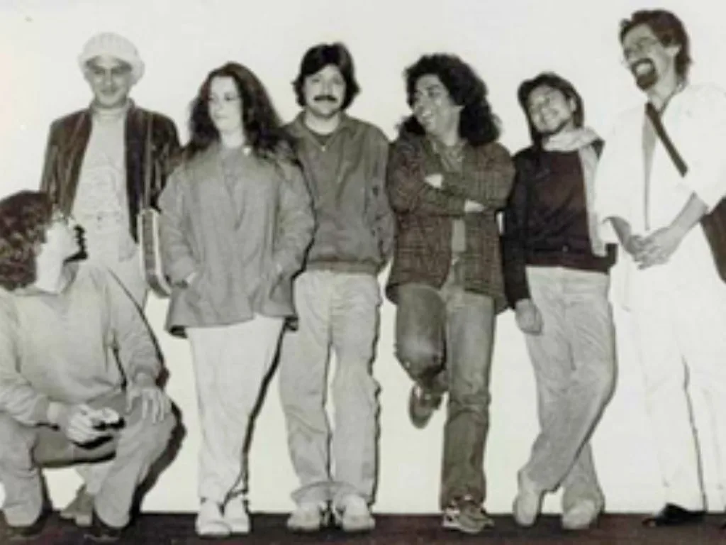Rockdrigo González, Roberto González, Nina Galindo, Eblen Macari, Rafael Catana, Fausto Arrellín y Roberto Ponce.