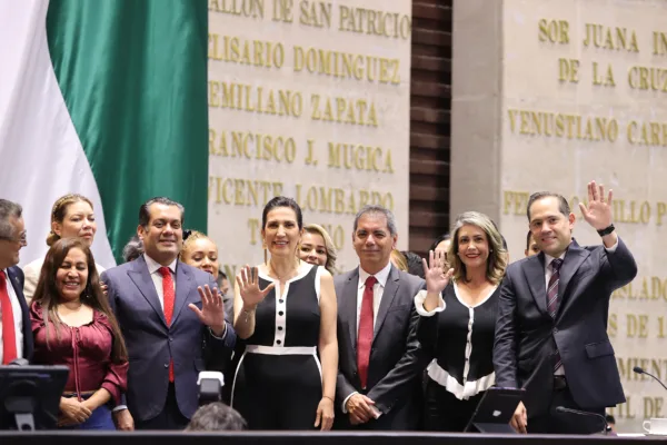 Edgar Amador, titular de la SHCP comparece ante diputados.(Opinión). La Retaguardia, Adriana Moreno. AMEXI/FOTO/ Diputados