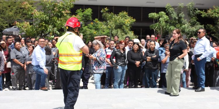 Segundo Simulacro Nacional 2025. Cámara de Diputados. AMEXI/Foto/Ivonne Cárdenas Pérez