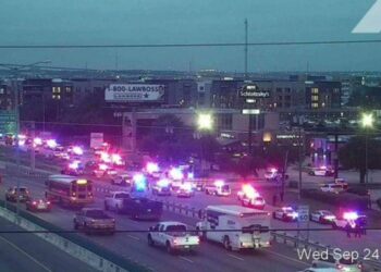 Un acto de violencia selectiva: Tiroteo en oficina de ICE en Dallas