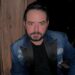 José Eduardo Derbez causa sensación con extravagantes botas amarillas de más de 600 dólares