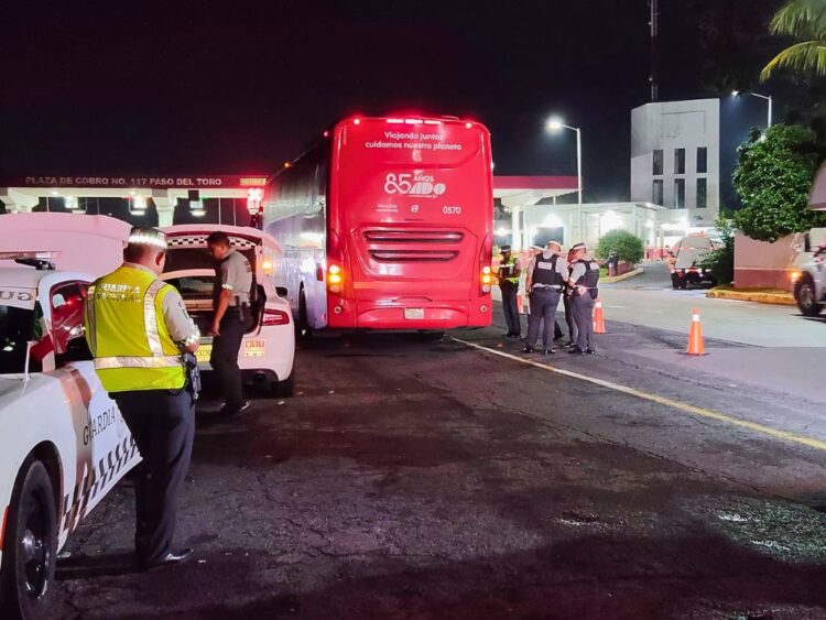 Tras negativa de traslado de emergencia, murió adolescente de 15 años en un autobús ADO. AMEXI