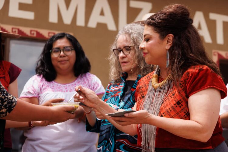 Inauguran en Iztapalapa la primera tortillería comunitaria de maíz nativo Red Centli