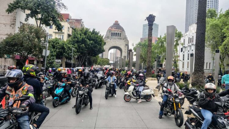 Casco, equipo, cero alcohol y respeto al reglamento, la consigna de mil 600 motociclistas