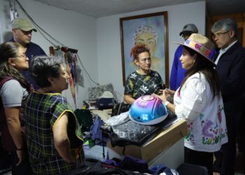 Clara Brugada recorrió viviendas afectadas por fuerte lluvia en Iztapalapa