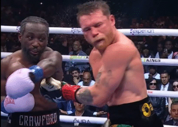 Crawford venció a Canelo en Las Vegas