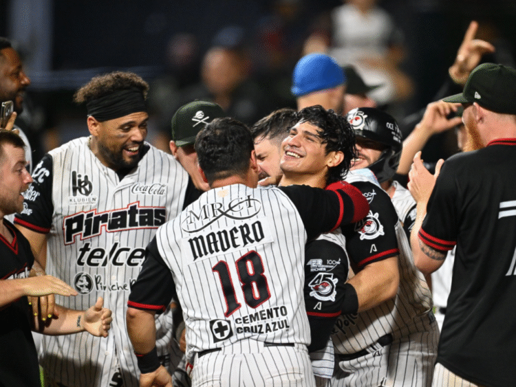 Piratas venció a Diablos Rojos