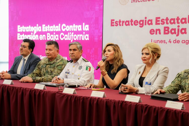 La gobernadora de BC, Marina del Pilar Ávila Olmeda, destacó la aprobación unánime del Congreso del Estado a la reforma constitucional en materia de extorsión.