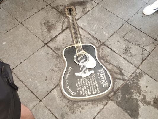 Entrega de pieza única al Museo de la Ciudad | AMEXI/FOTO: Cortesía