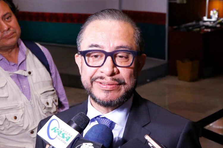 El diputado Hugo Eric Flores Cervantes, indica que las solicitudes de juicio político en contra los legisladores de Morena están en lista de espera.