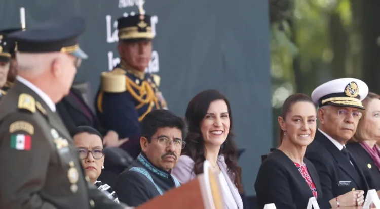 Kenia López Rabadán asistirá al desfile cívico-militar