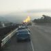 Reportan que una pipa que transportaba gas L.P. volcó en el kilómetro 39 de la autopista México-Puebla, a la altura de la plaza de cobro de San Marcos.