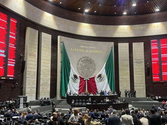 Por unanimidad con 401 votos a favor, el pleno de la Cámara de Diputados aprobó reformas a la Ley General de Salud.