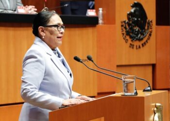 Rosa Icela Rodríguez debe proteger un pez gordo; no pescará ni un charal (Opinión)