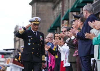 Huachicol fiscal, ¿Marina dará golpe de timón?; distancia Sheinbaum-Brugada (Opinión). La Retaguardia, Adriana Moreno.