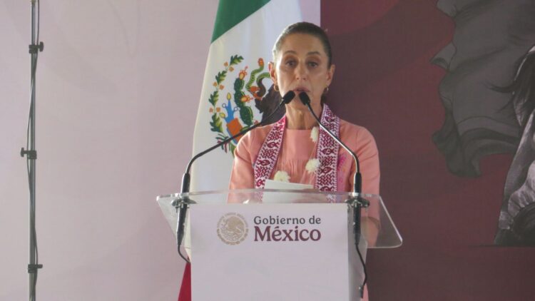 La presidenta Claudia Sheinbaum aseguró que “hagan lo que hagan” nunca habrá un rompimiento con el expresidente AMLO.