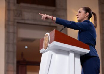 Sheinbaum promete justicia en el crimen de colombianos. La mandataria garantizó apoyo la familia del estudiante asesinado en el CCH Sur.