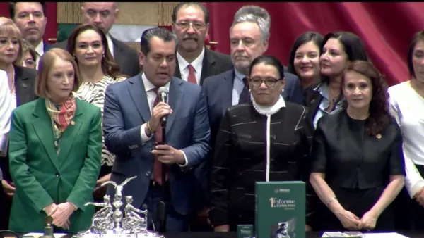 La secretaria de Gobernación, Rosa Icela Rodríguez Velázquez, acude a San Lázaro a entrega Primer Informe de Gobierno de Claudia Sheinbaum ante la Cámara de Diputados.