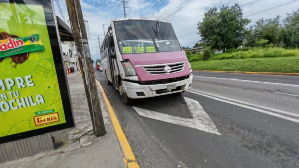 Los transportistas recalcaron que, si el gobierno estatal cumple con el retiro de las unidades irregulares, “ni siquiera sería necesario hablar de aumentos en el pasaje”.