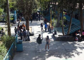 La UNAM confirmó este lunes el fallecimiento de un estudiante del Colegio de Ciencias y Humanidades (CCH) Sur, tras una agresión ocurrida dentro del plantel