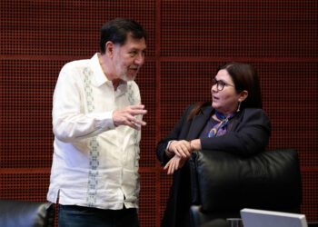 Fernández Noroña solicitará licencia como senador